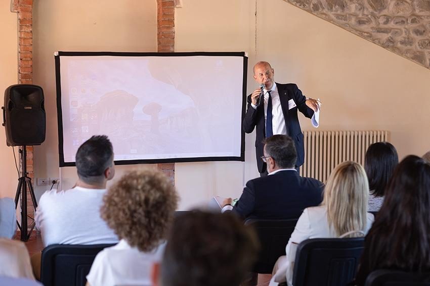 Talk - Presentation | 10/2026 BNI - LANCIO CAPITOLO HYBRID MAREMMA TOSCANA — Resort Villa Santa Genoveffa - Paganico (Grosseto), foto 1