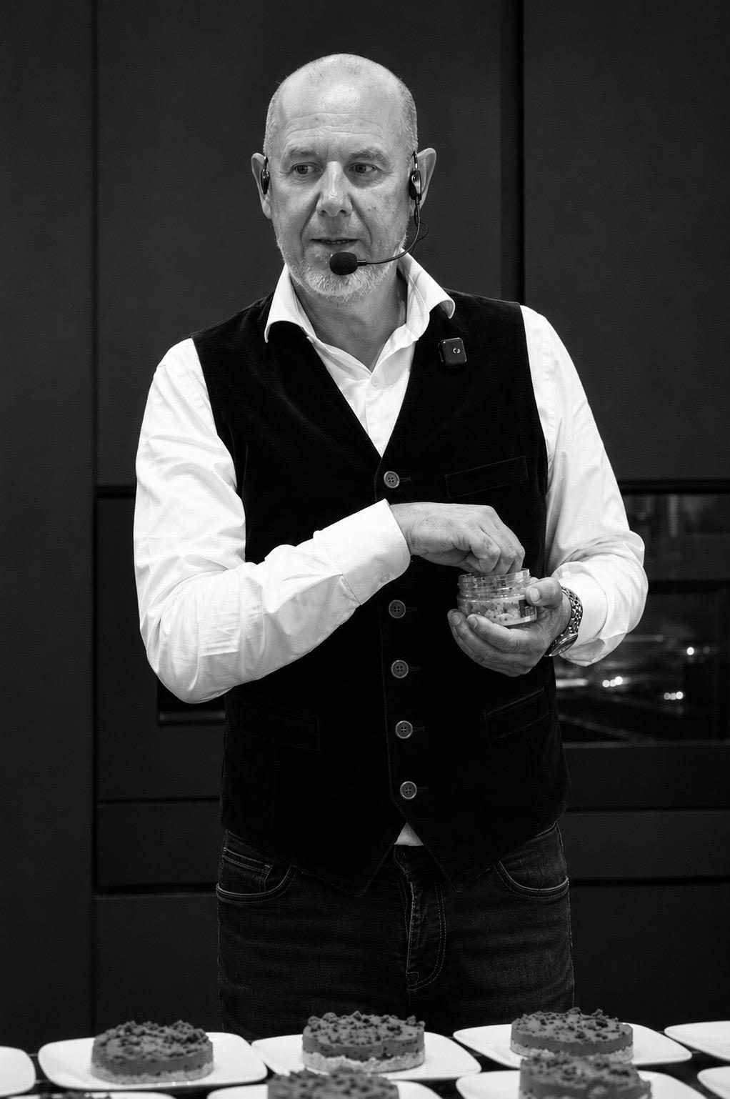 Talk Dinner SKS Cucine — Show Room Eldismit, foto 2